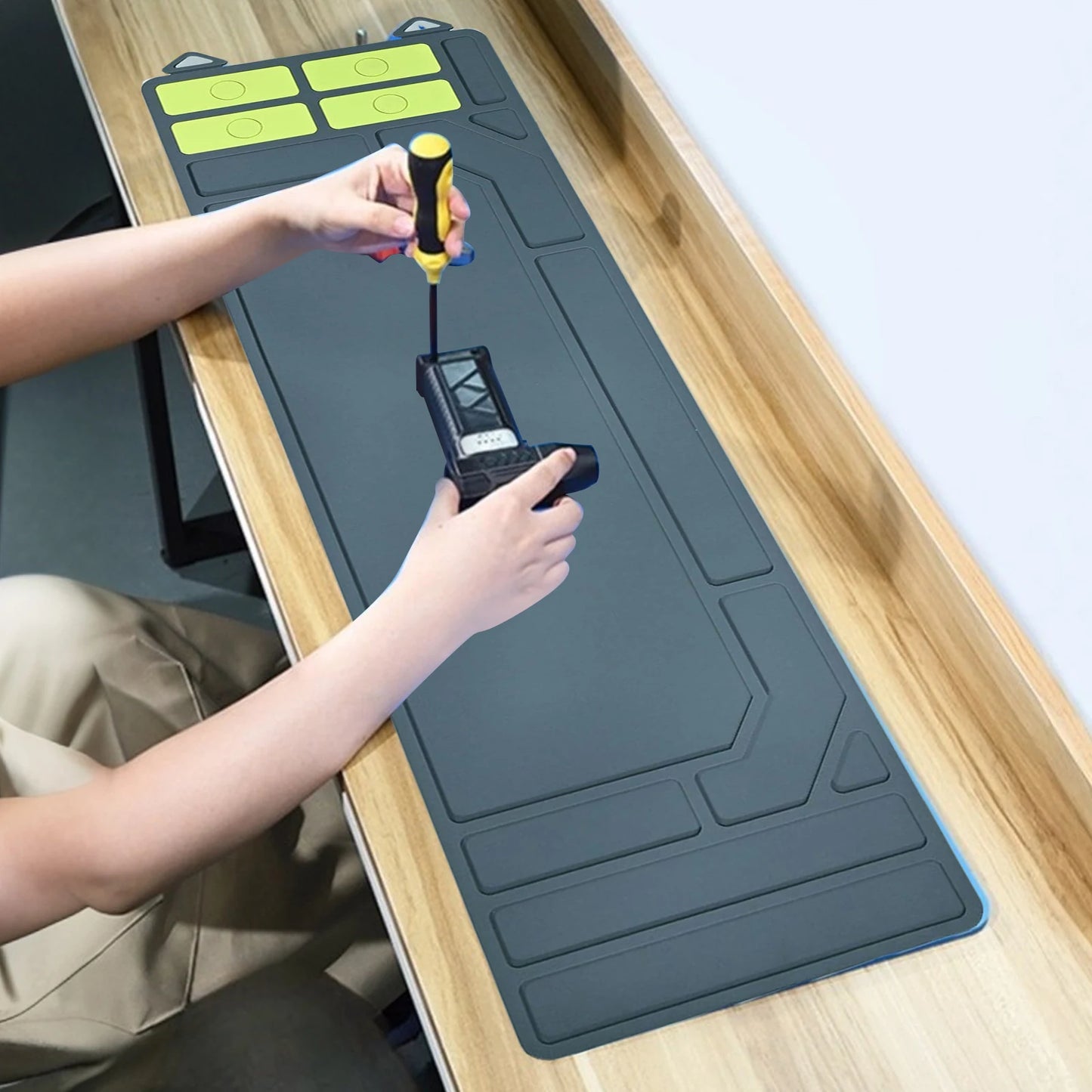 Gun Cleaning Mat With Organizer Tray Anti Slip Rubberized Workbench Pad