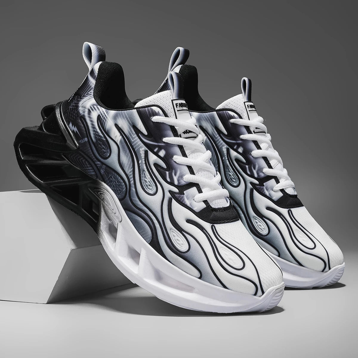 Unisex Flame Print Gradient Sneakers With Breathable Mesh Running Shoes